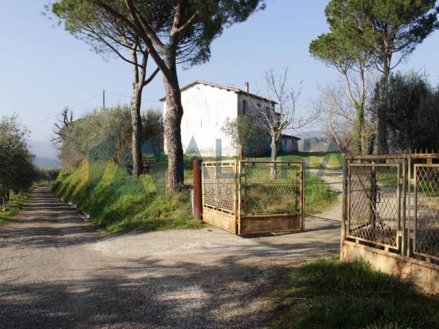 Rustico in vendita a Unione dei comuni Valle del Savio, Cesenà