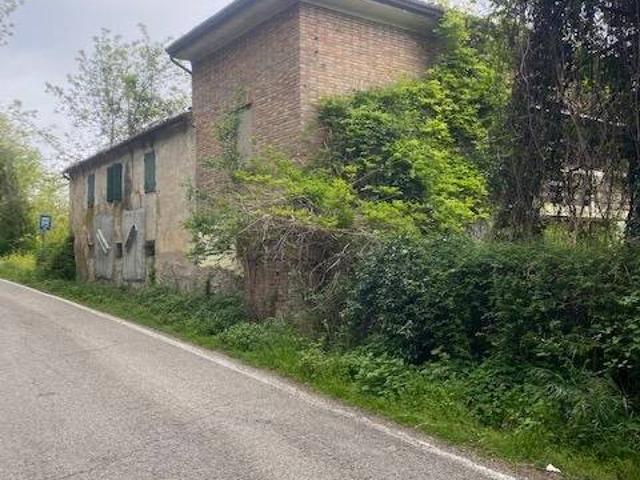 Rustico in vendita a Unione dei comuni Valle del Savio, Cesenà
