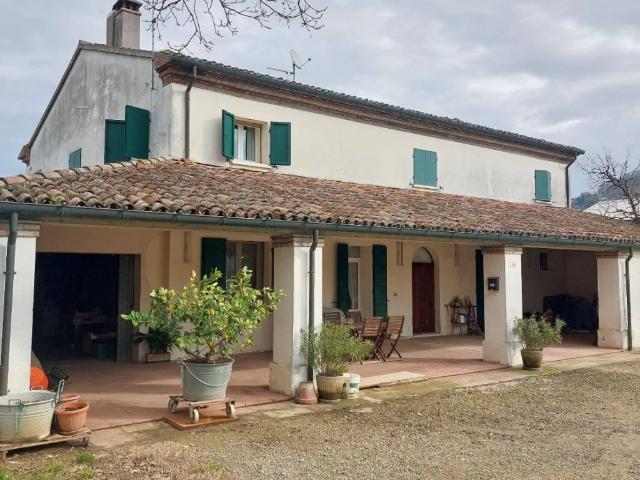 Rustico in vendita a Unione dei comuni Valle del Savio, Cesenà