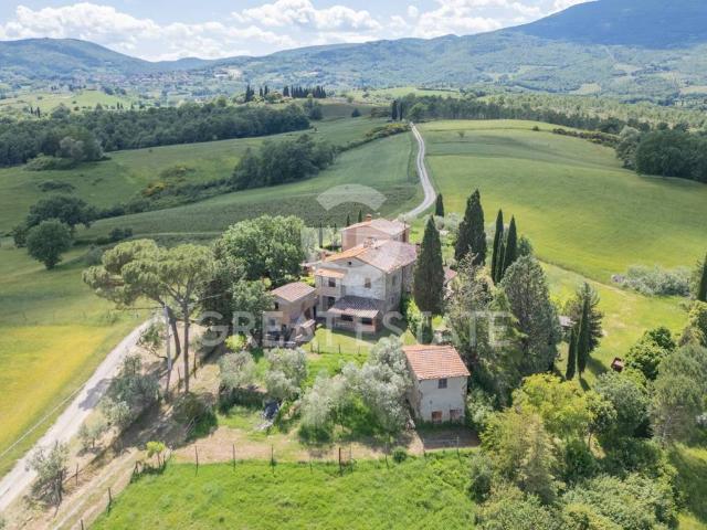 Rustico in vendita a Cetona, Toscana