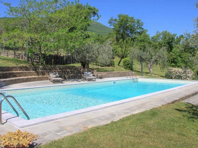 Rustico in vendita a Cetona, Toscana