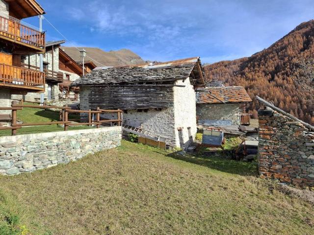 Rustico in vendita a Chamois, Aosta