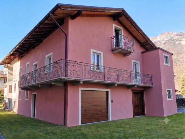 Rustico in vendita a Champdepraz, Aosta