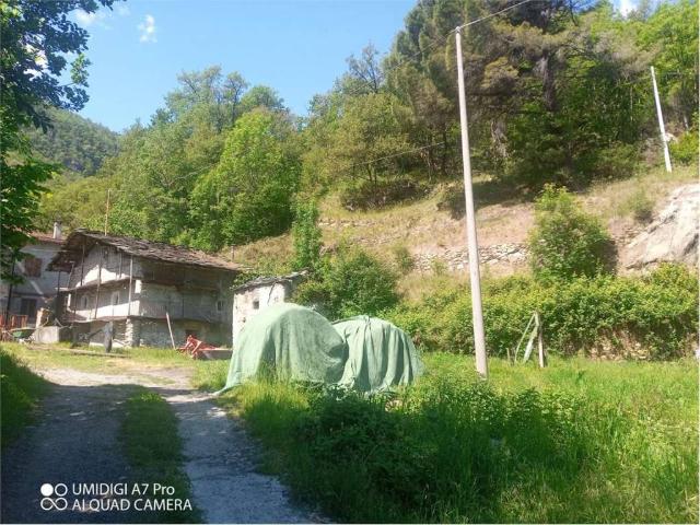Rustico in vendita a Champdepraz, Aosta