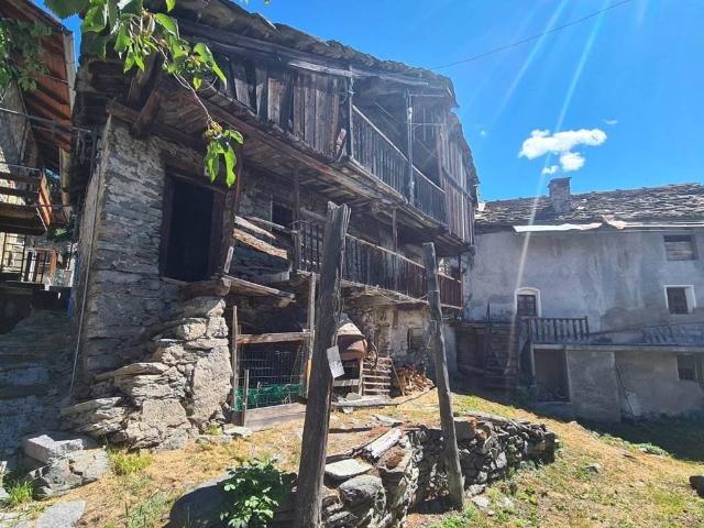 Rustico in vendita a Chatillon, Aosta