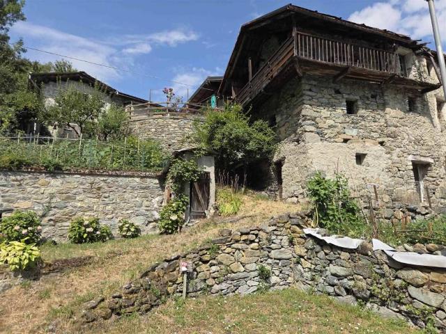 Rustico in vendita a Chatillon, Aosta