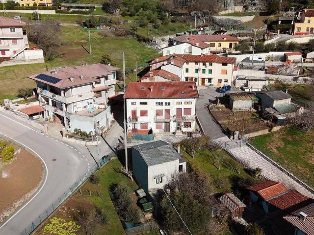 Villa Schiera in vendita a Chiampo, Veneto