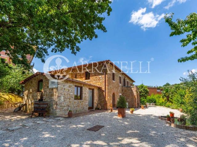 Rustico in vendita a Chianciano Terme, Toscana