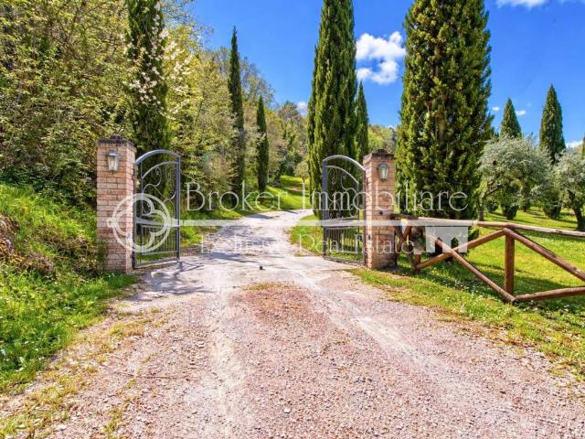 Rustico in vendita a Rivalto, Chianni