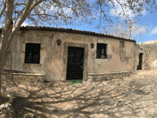 Rustico in vendita a Chiaramonte Gulfi, Sicilia