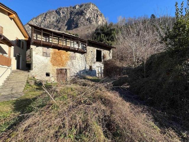 Rustico in vendita a Comunità montana della Valchiavenna, Chiavenna