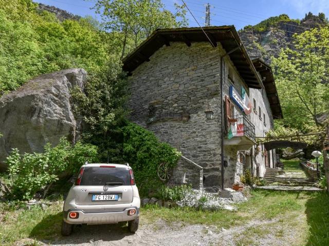 Rustico in vendita a Comunità montana della Valchiavenna, Campodolcino