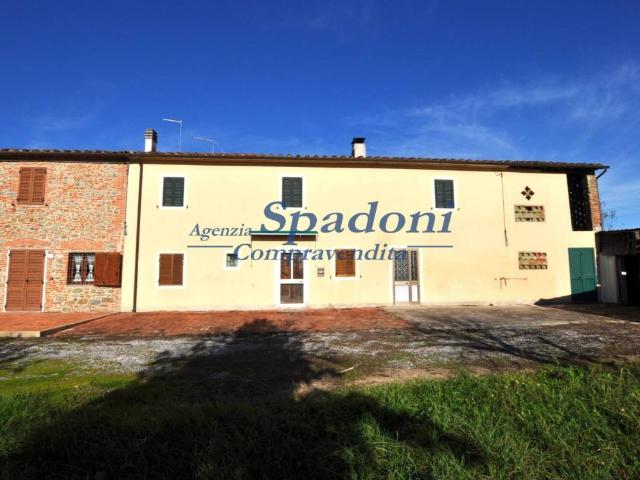 Rustico in vendita a Chiesina Uzzanese, Toscana