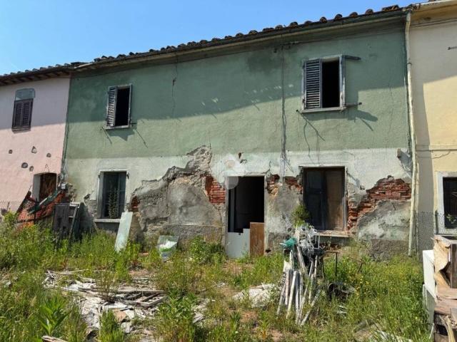 Rustico in vendita a Chiesina Uzzanese, Toscana