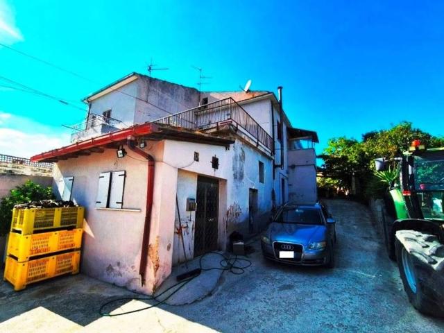 Rustico in vendita a Chieti
