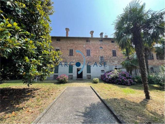 Rustico in vendita a Chieve, Lombardia
