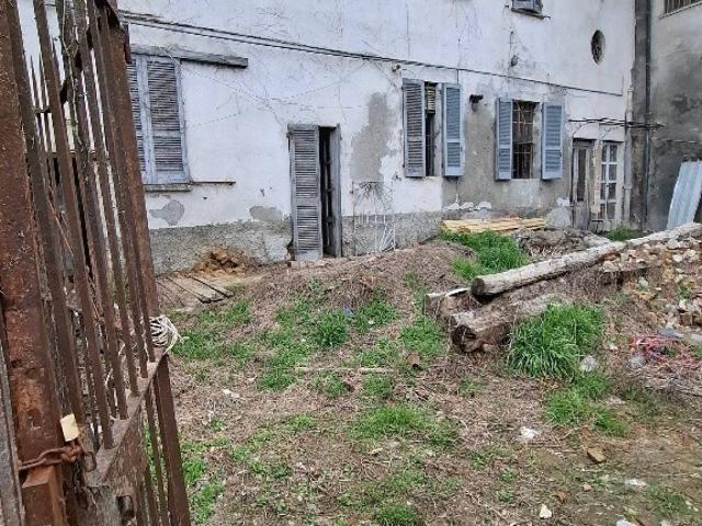 Rustico in vendita a Chignolo Po, Lombardia