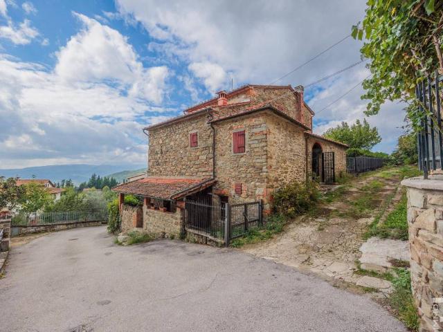 Rustico in vendita a Rósina, Chitignano