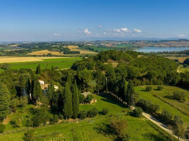 Rustico in vendita a Chiusi Città, Toscana