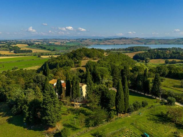Rustico in vendita a Chiusi Città, Toscana