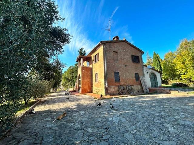 Rustico in vendita a Chiusi Città, Toscana