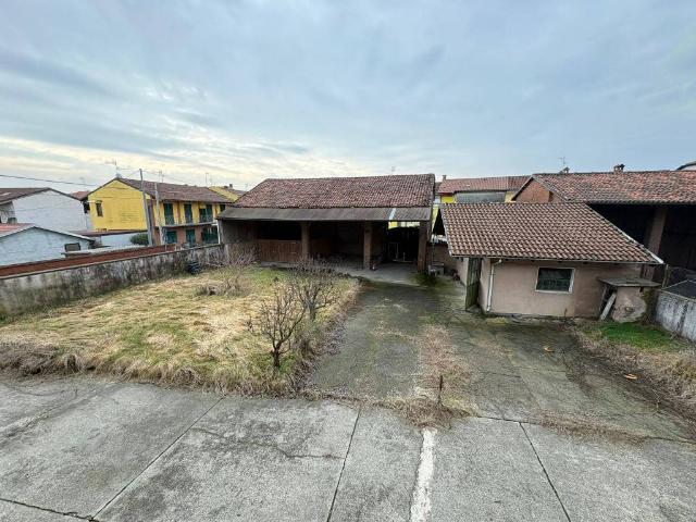 Rustico in vendita a Piemonte, Vercelli
