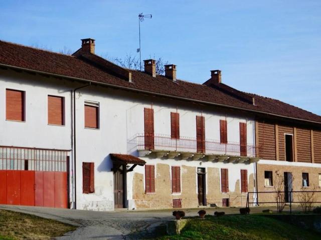 Rustico in vendita a Piemonte, Asti