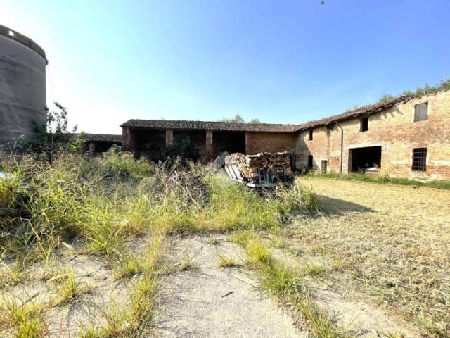 Rustico in vendita a Cingia De' Botti, Lombardia