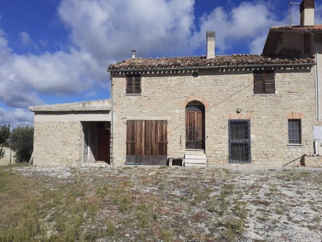 Rustico in vendita a Marche, Macerata