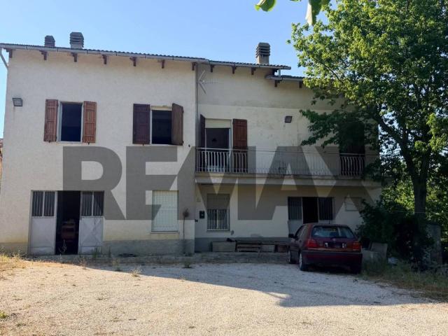 Rustico in vendita a Marche, Macerata