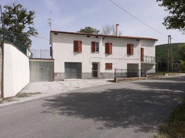 Rustico in vendita a Marche, Macerata