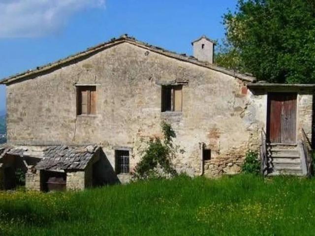 Rustico in vendita a Pozzo, Marche