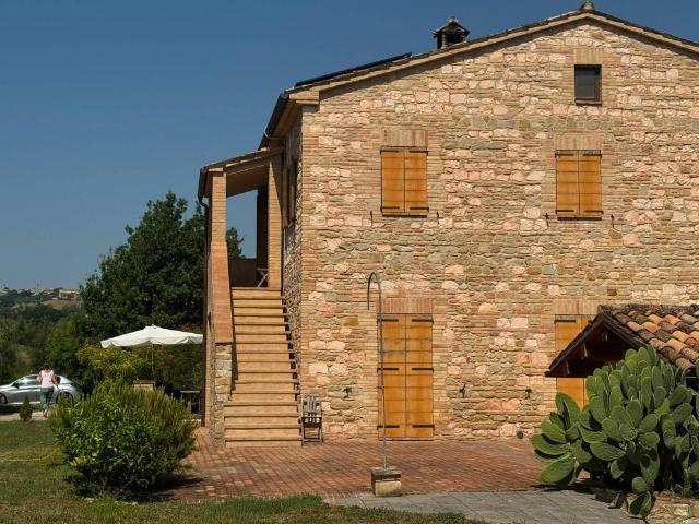 Rustico in vendita a Strada, Cingoli