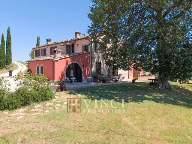 Rustico in vendita a Pozzo, Marche
