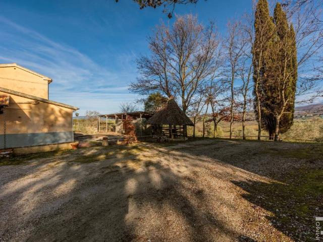 Rustico in vendita a Cinigiano, Toscana