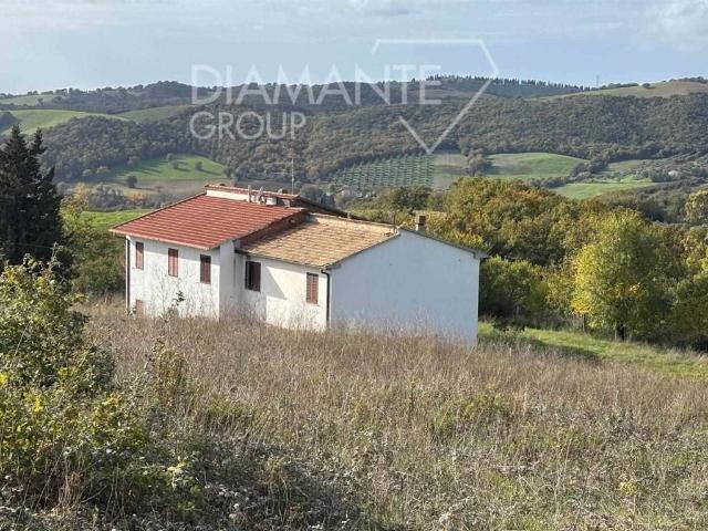 Rustico in vendita a Cinigiano, Toscana
