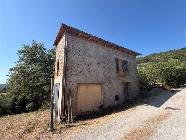 Rustico in vendita a Cinigiano, Toscana
