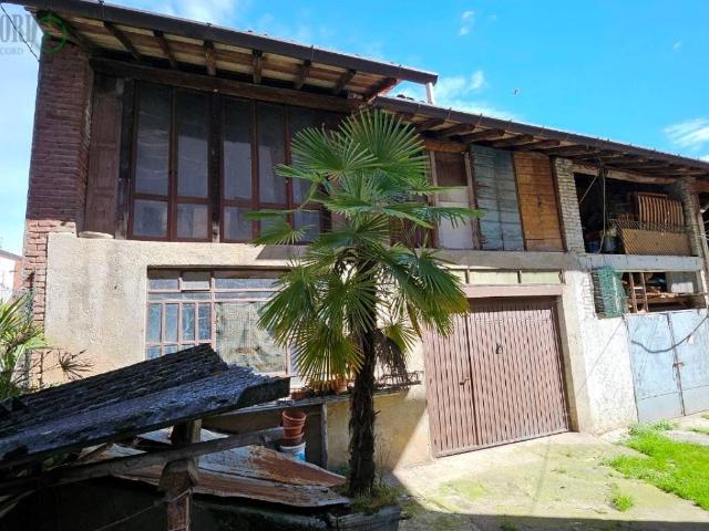 Rustico in vendita a Cirimido, Lombardia