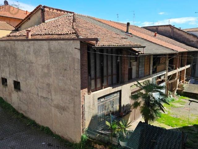 Rustico in vendita a Cirimido, Lombardia
