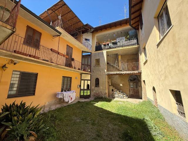 Rustico in vendita a Cirimido, Lombardia