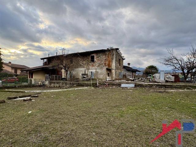 Rustico in vendita a Mura, Cisano Bergamasco
