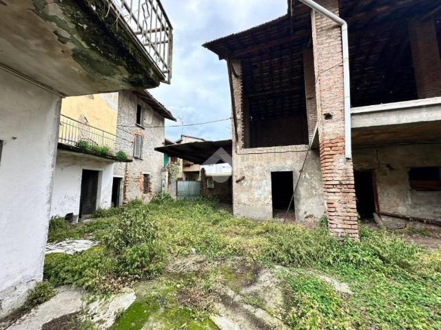 Rustico in vendita a Ciserano, Lombardia