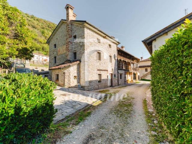 Rustico in vendita a Cison Di Valmarino, Veneto