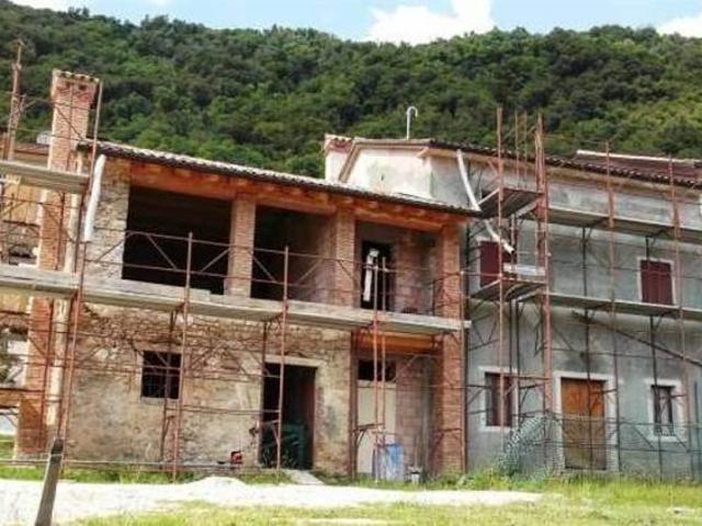 Rustico in vendita a Cison Di Valmarino, Veneto