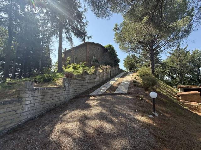 Rustico in vendita a Il Poggio, Città Della Pieve