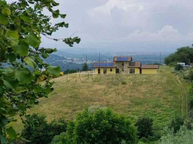 Villa Indipendente in vendita a San Leo Bastia, Umbria