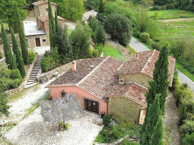 Rustico in vendita a Vocabolo Colonnelli, San Leo Bastia
