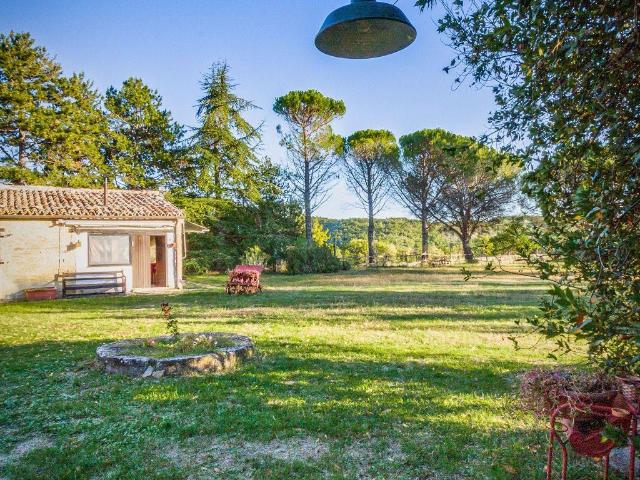Rustico in vendita a San Leo Bastia, Umbria