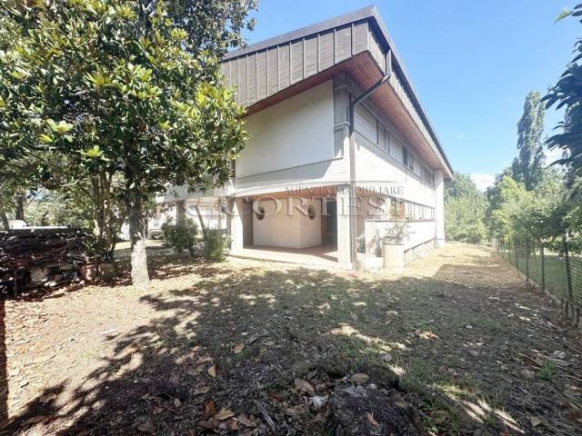 Villa Indipendente in vendita a San Leo Bastia, Umbria