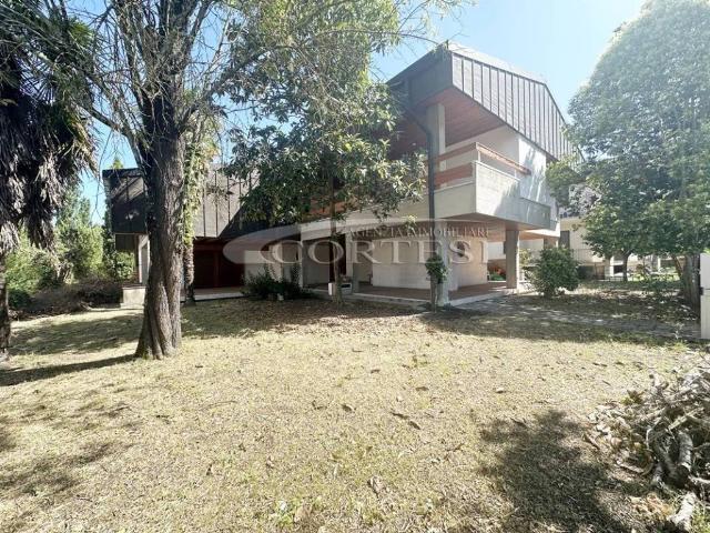 Villa Indipendente in vendita a San Leo Bastia, Umbria